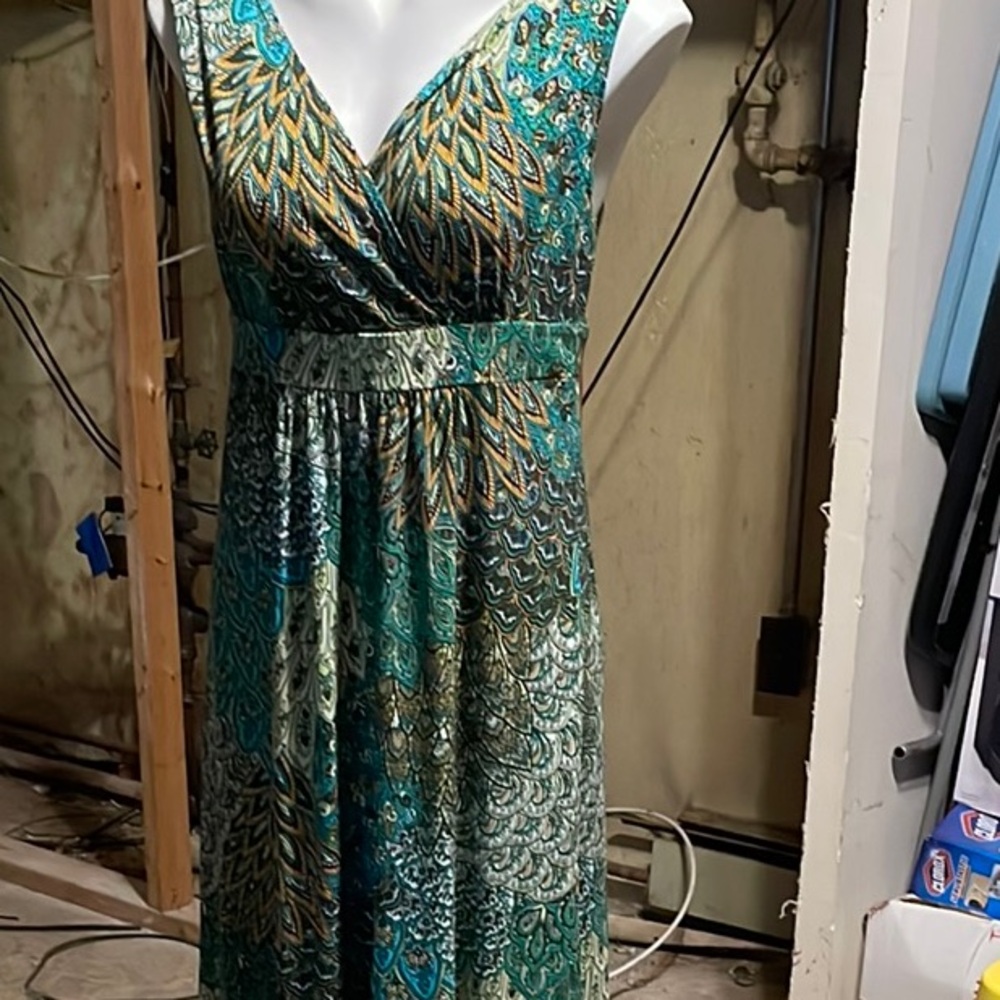 Midnight Velvet Blue and Green Pleated Maxi Sundress